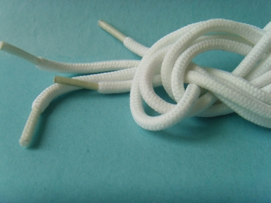3mm blanco ronda poliester cordones de los zapatos con puntas de plástico