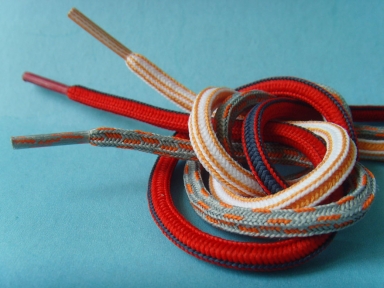 Más Popular poliéster cordón de forma cuadrada